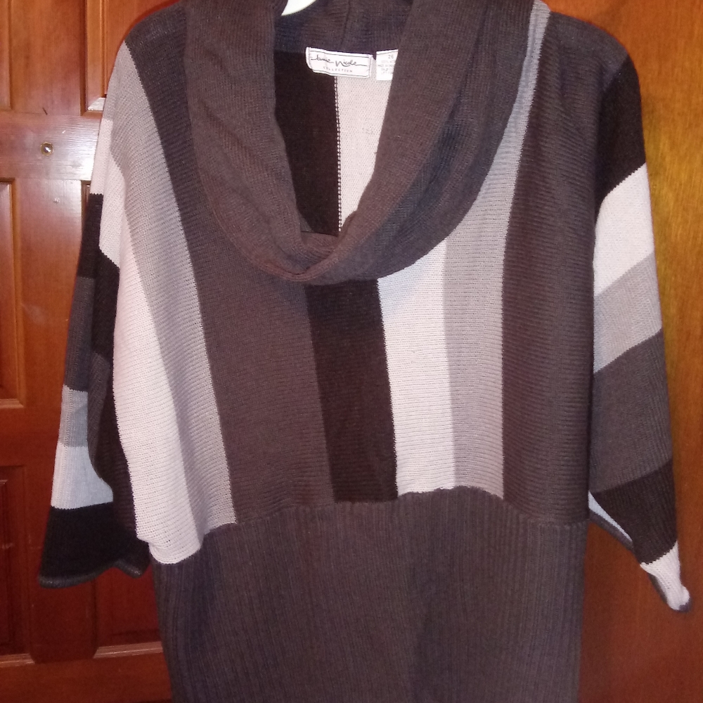 Jamie Nicole Collection Sweater